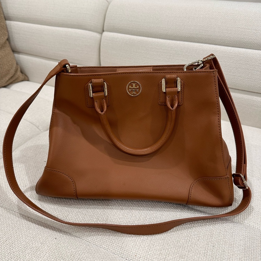 Tory Burch Saffiano leather handle bag